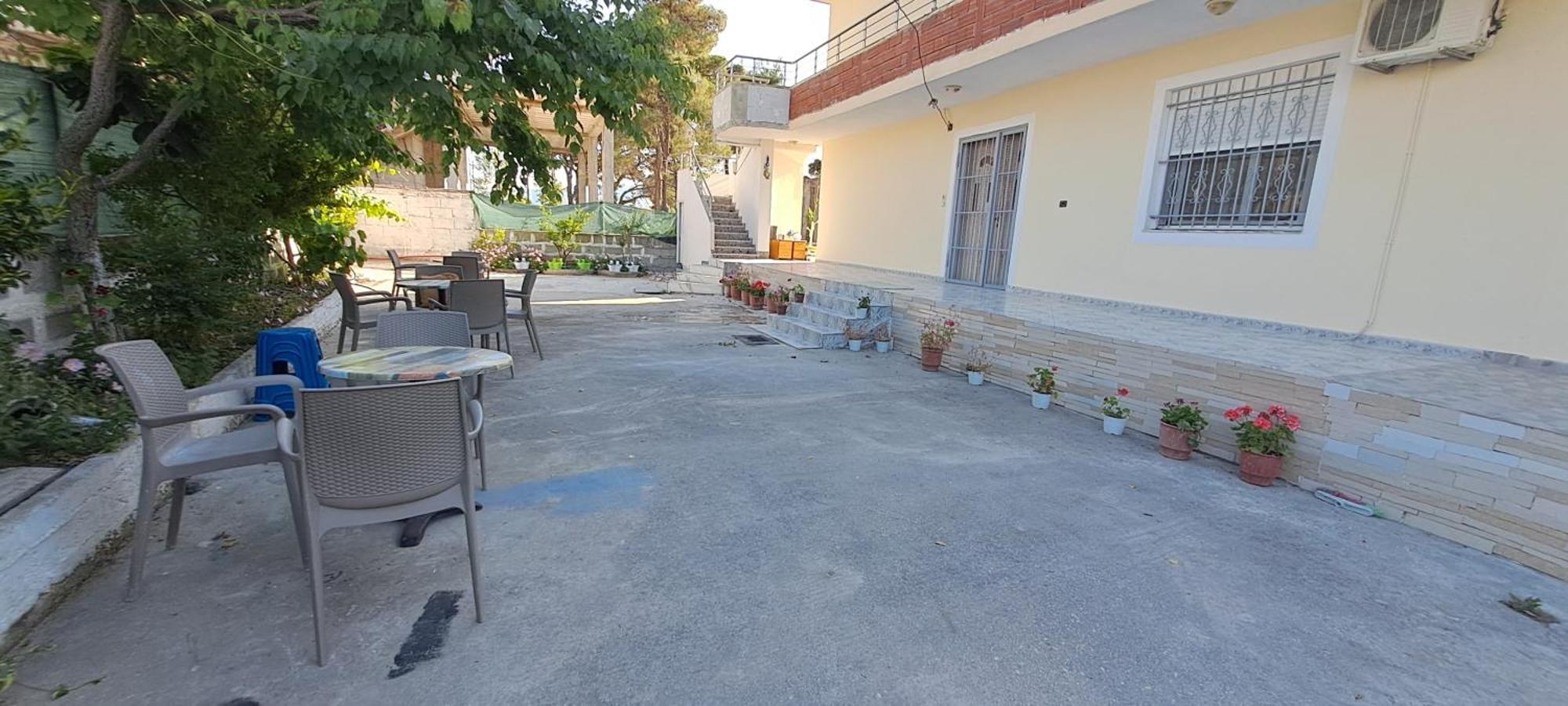 Guesthouse Vlore Exterior photo