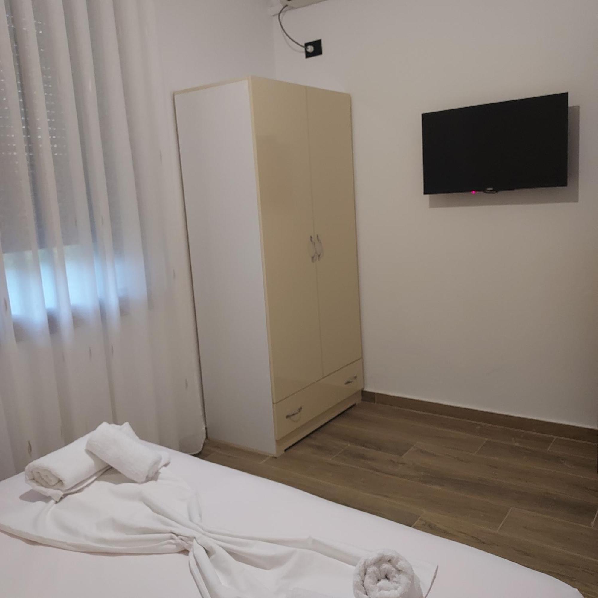 Guesthouse Vlore Exterior photo