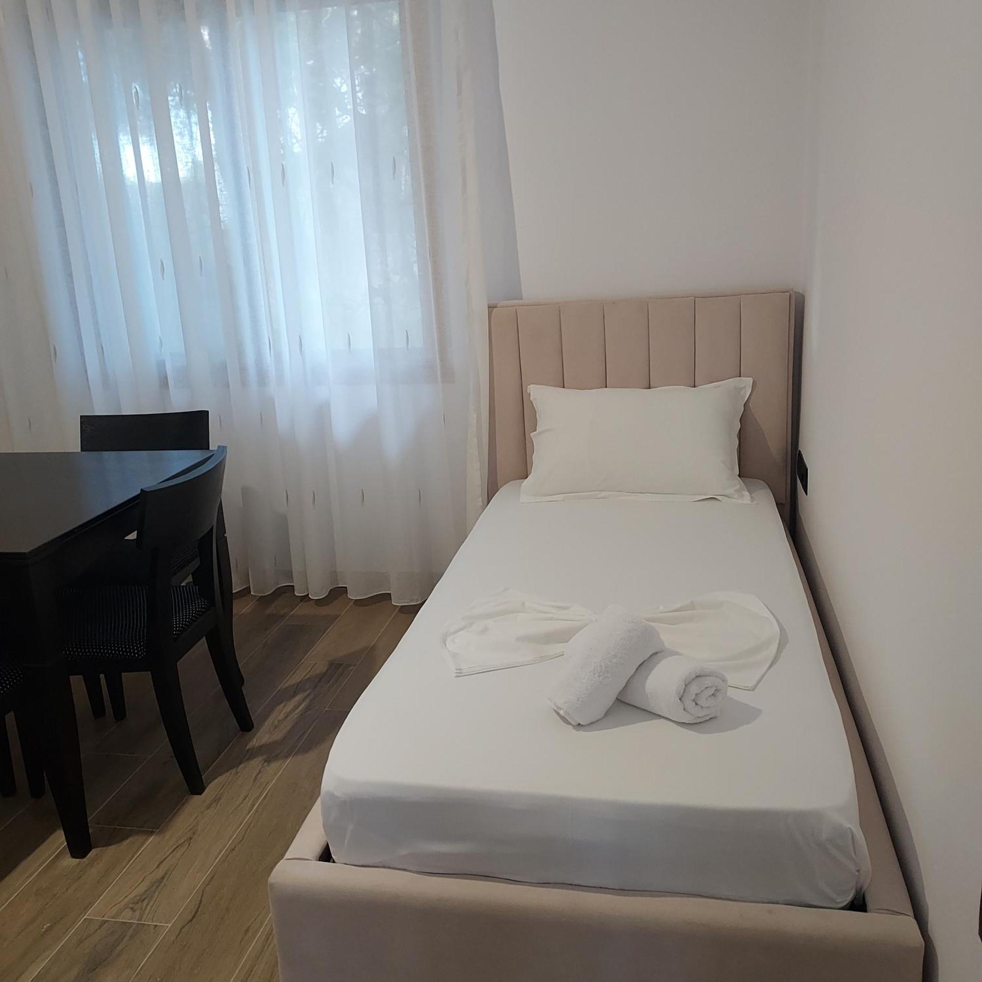 Guesthouse Vlore Exterior photo